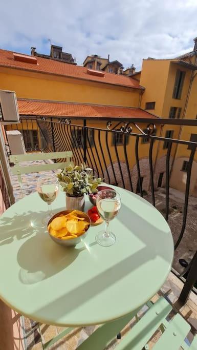 Appartamento Jean Jaures - Vieux Superbe T2 Ensoleille Avec Grand Balcon *