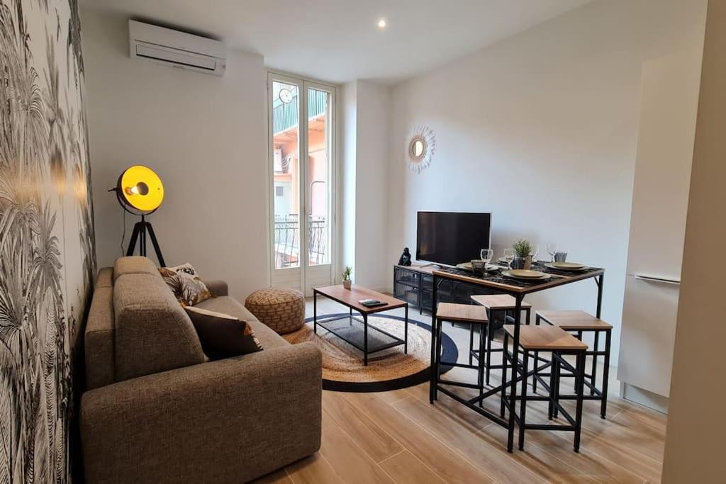 Jean Jaures - Vieux Superbe T2 Ensoleille Avec Grand Balcon Appartamento Nizza